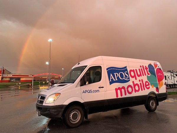 APQS Quilt Mobile