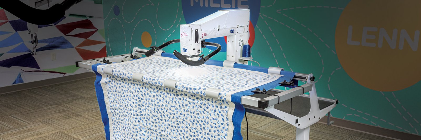 Ellie and Halo table with a quilt loaded